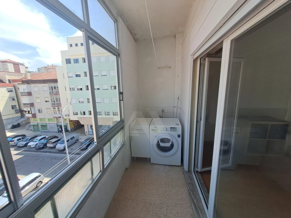 Apartamento T1 para Venda em Águas Livres Foto 9
