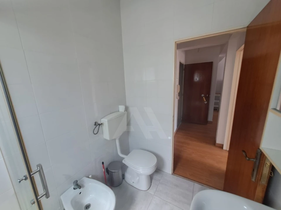 Apartamento T1 para Venda em Águas Livres Foto 13