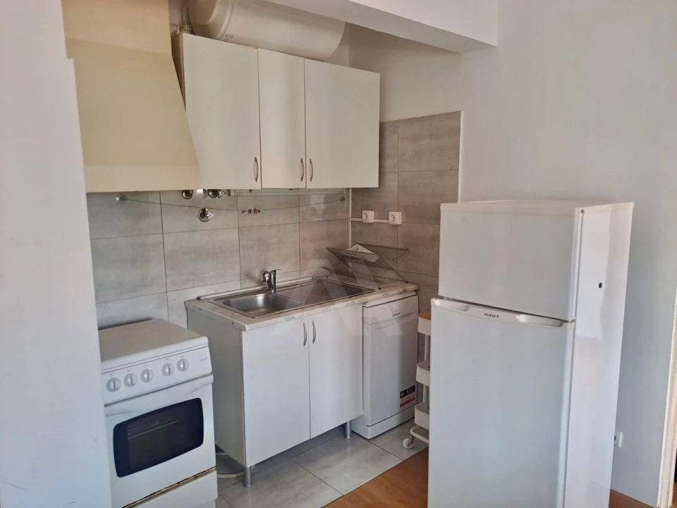 Apartamento T1 para Venda em Águas Livres Foto 5