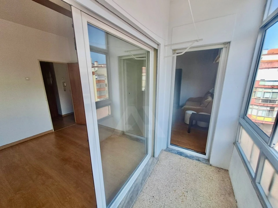 Apartamento T1 para Venda em Águas Livres Foto 18