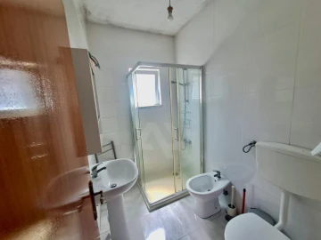 Apartamento T1 para Venda em Águas Livres