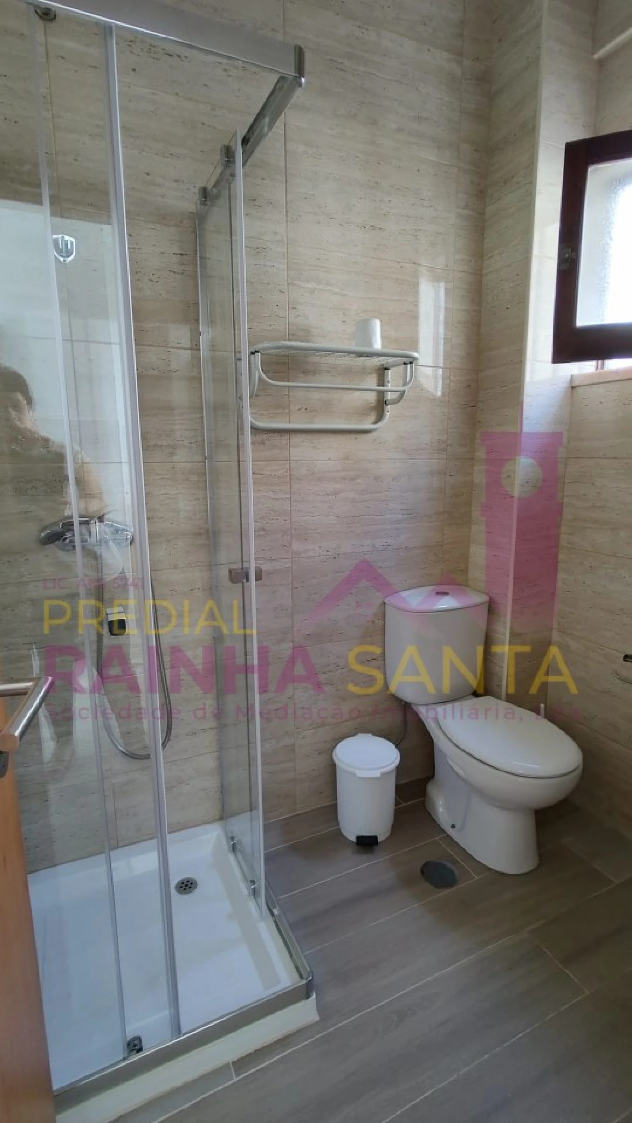 Quarto para Arrendamento em Sé Nova, Santa Cruz, Almedina e São Bartolomeu Foto 8