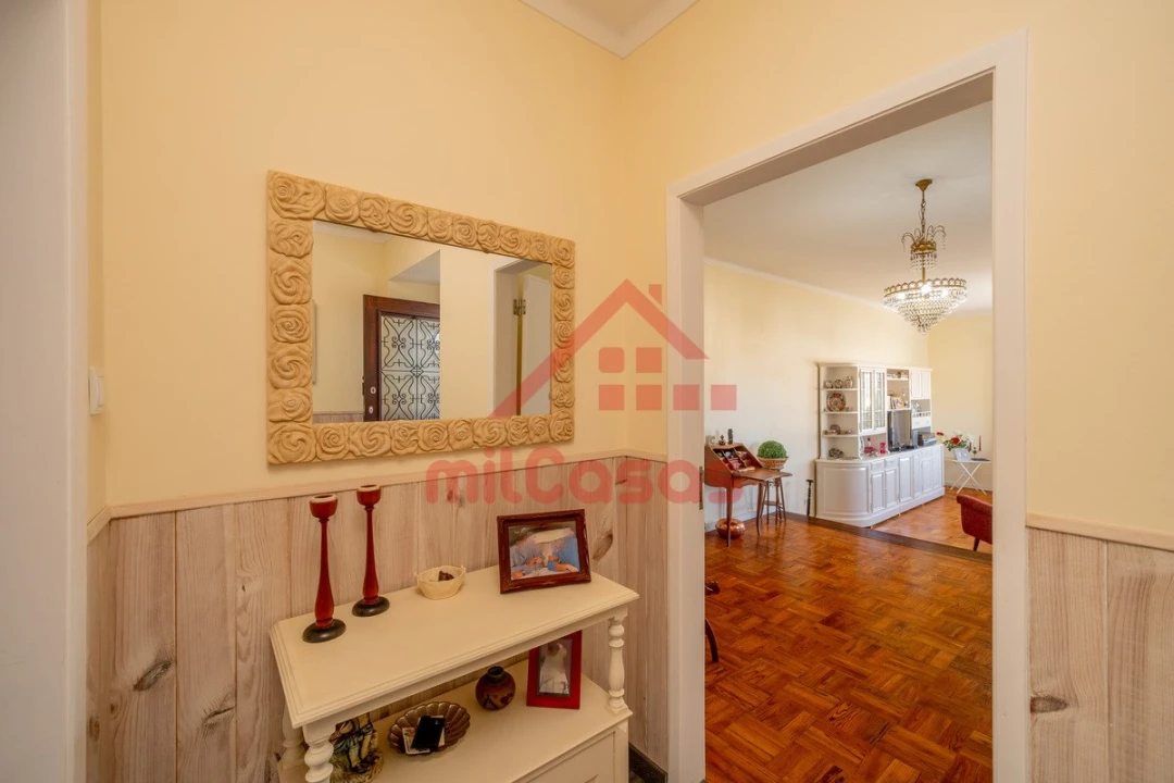 Moradia T4 para Venda em Santa Maria, São Pedro e Matacães Foto 40