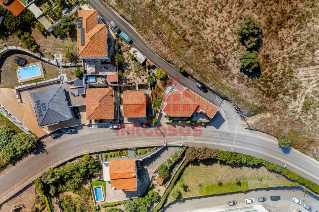 Moradia T4 para Venda em Santa Maria, São Pedro e Matacães Foto 61