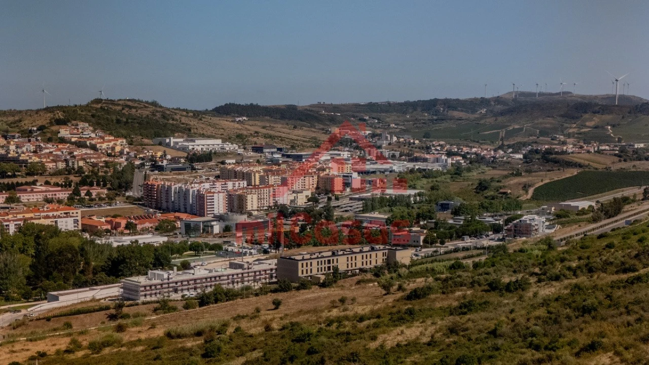 Moradia T4 para Venda em Santa Maria, São Pedro e Matacães Foto 62