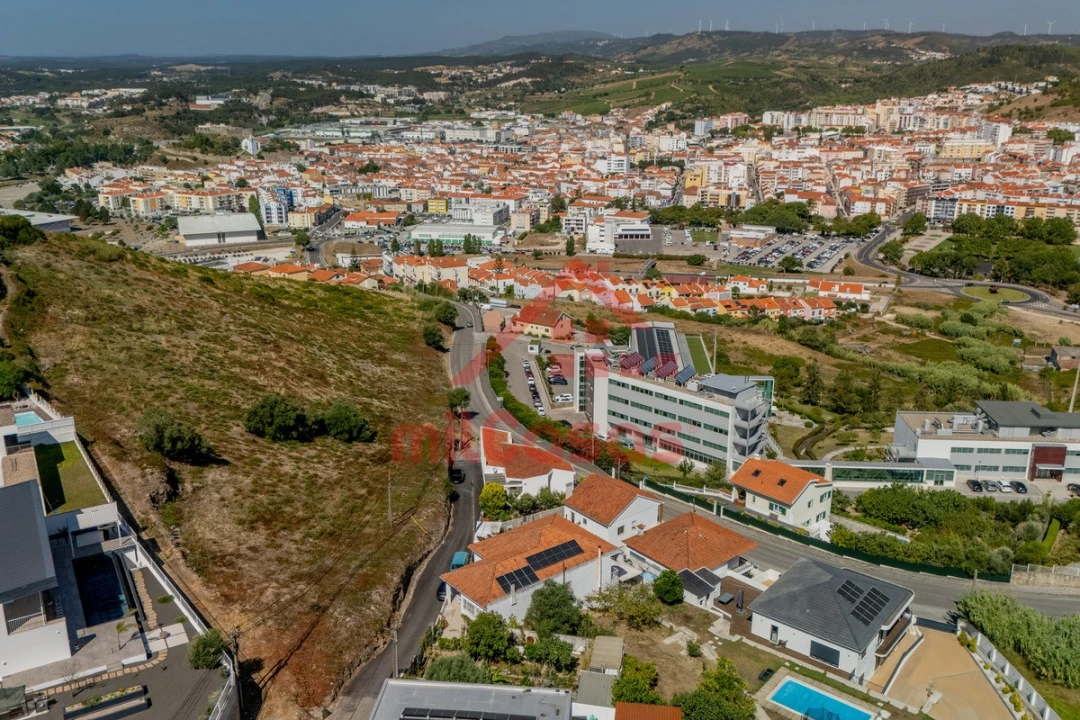 Moradia T4 para Venda em Santa Maria, São Pedro e Matacães Foto 63