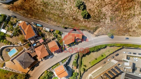 Moradia T4 para Venda em Santa Maria, São Pedro e Matacães