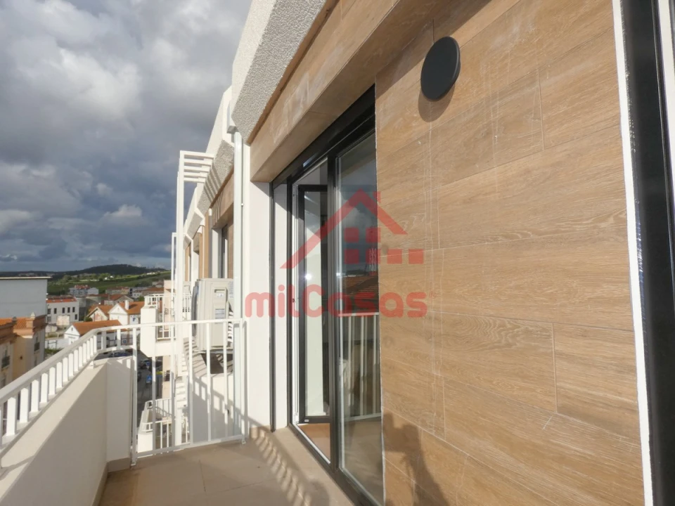 Apartamento T2 para Arrendamento em Santa Maria, São Pedro e Matacães Foto 8