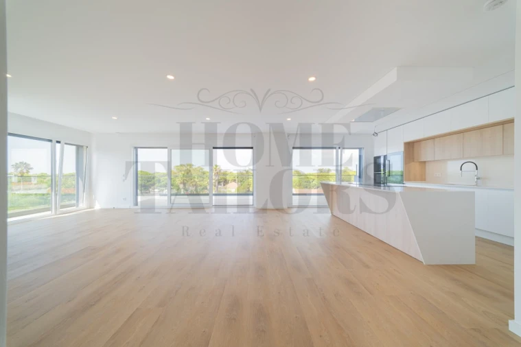Apartamento T2 para Venda em Costa da Caparica Foto 5
