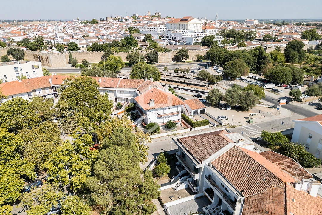 Moradia T4 para Venda em Malagueira e Horta das Figueiras Foto 36