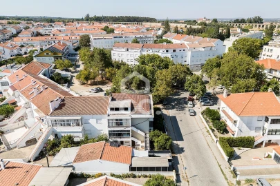 Moradia T4 para Venda em Malagueira e Horta das Figueiras