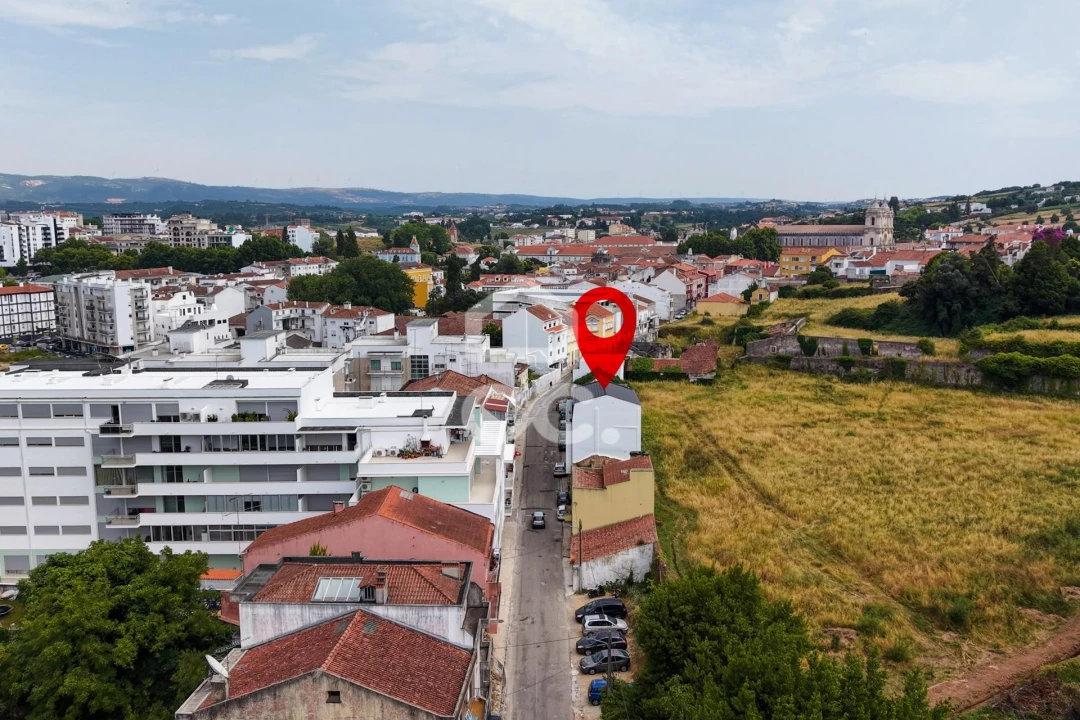 Moradia T3 para Arrendamento em Alcobaça e Vestiaria Foto 30