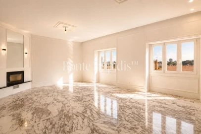 Apartamento T4 para Venda em Arroios