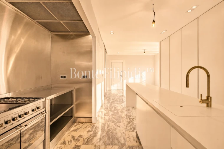 Apartamento T4 para Venda em Arroios Foto 16