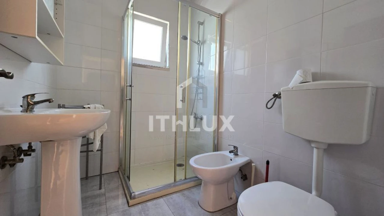 Apartamento T1 para Venda em Venteira Foto 4