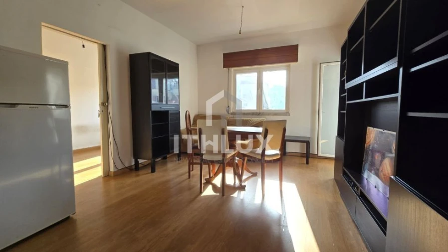 Apartamento T1 para Venda em Venteira Foto 2