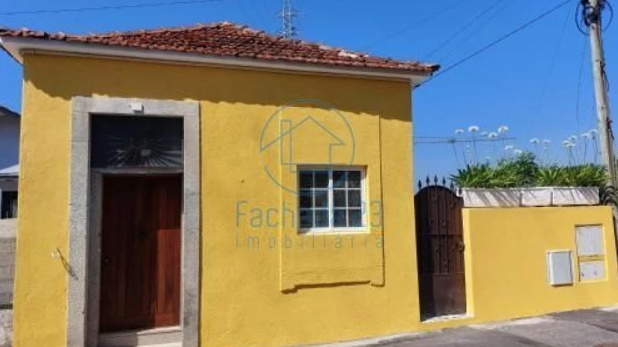 Moradia T6 para Venda em Santa Marinha e São Pedro da Afurada