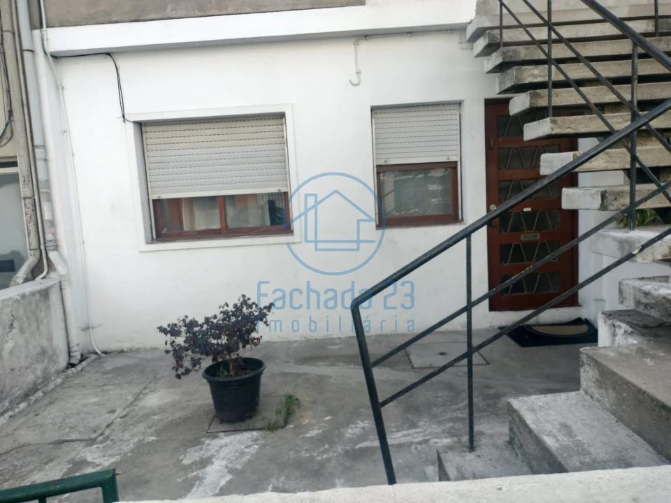 Apartamento T2 para Venda em Oliveira do Douro Foto 1
