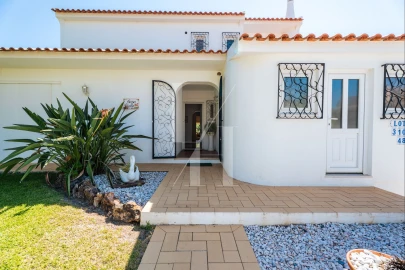 Moradia T3 para Venda em Quarteira