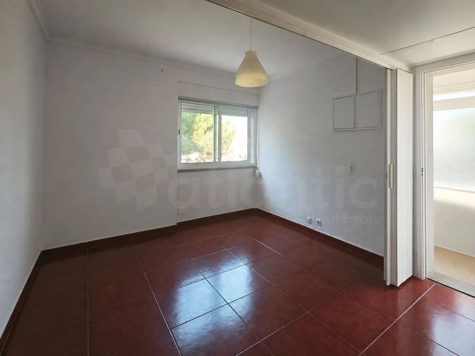 Apartamento T1 para Venda em Benfica Foto 7