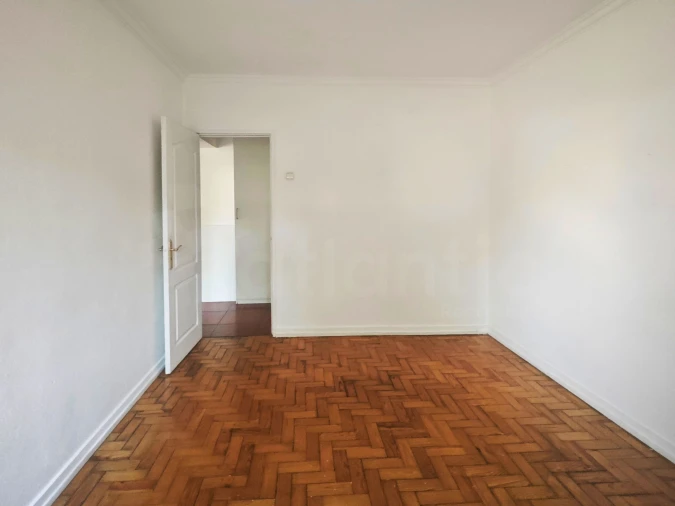 Apartamento T1 para Venda em Benfica Foto 14