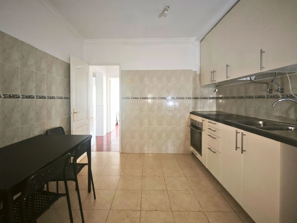 Apartamento T1 para Venda em Benfica Foto 10
