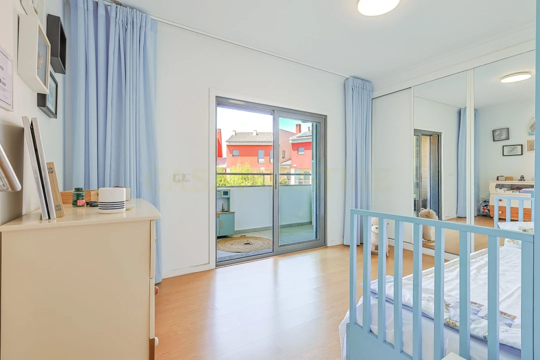 Moradia T4 para Venda em Santa Iria de Azoia, São João da Talha e Bobadela Foto 22