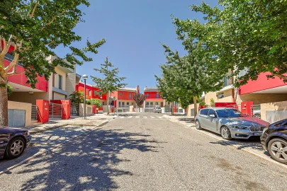 Moradia T4 para Venda em Santa Iria de Azoia, São João da Talha e Bobadela