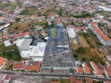 Armazém para Venda em Marinha Grande