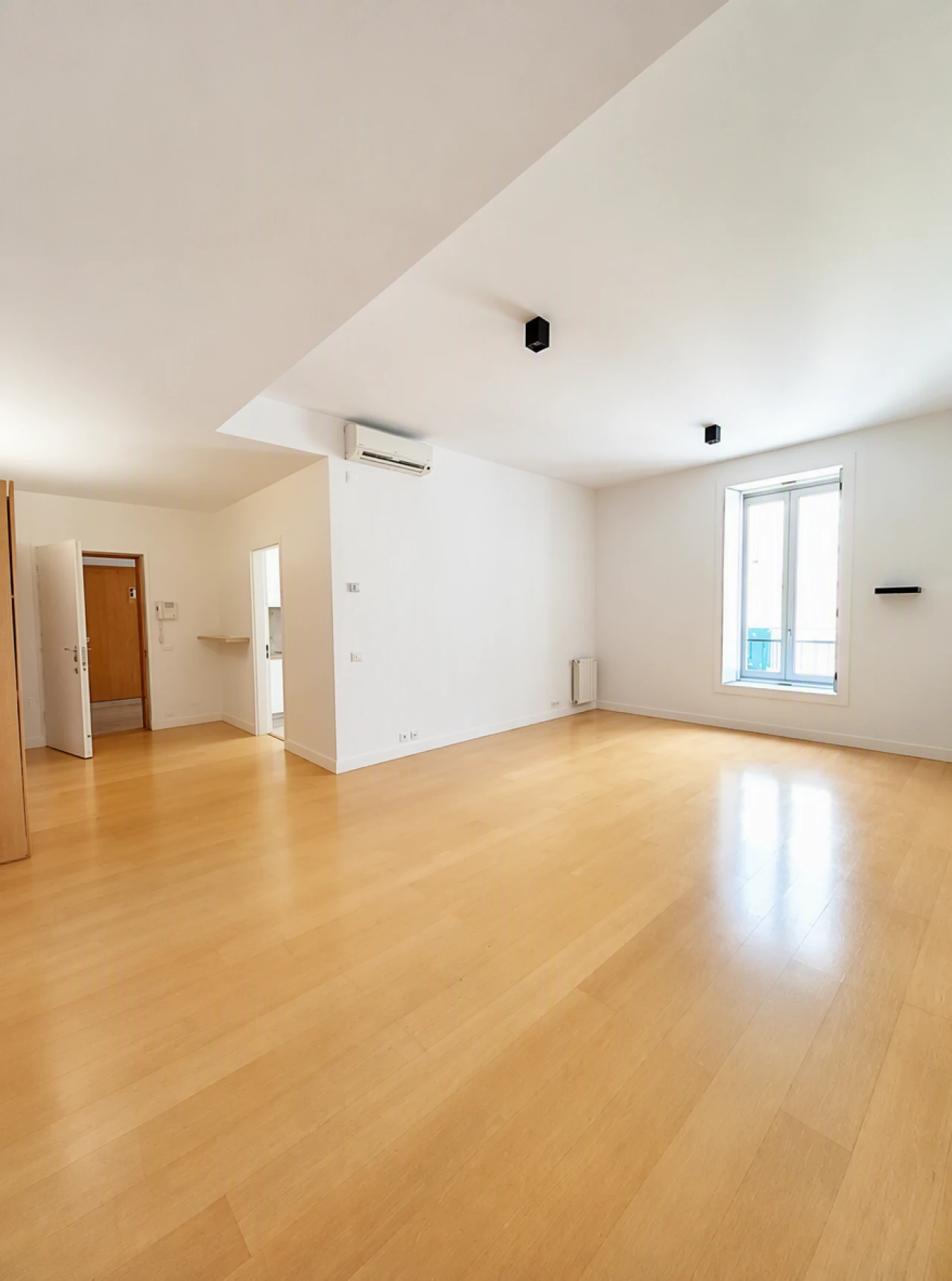 Apartamento T1 para Venda em Santa Maria Maior Foto 1