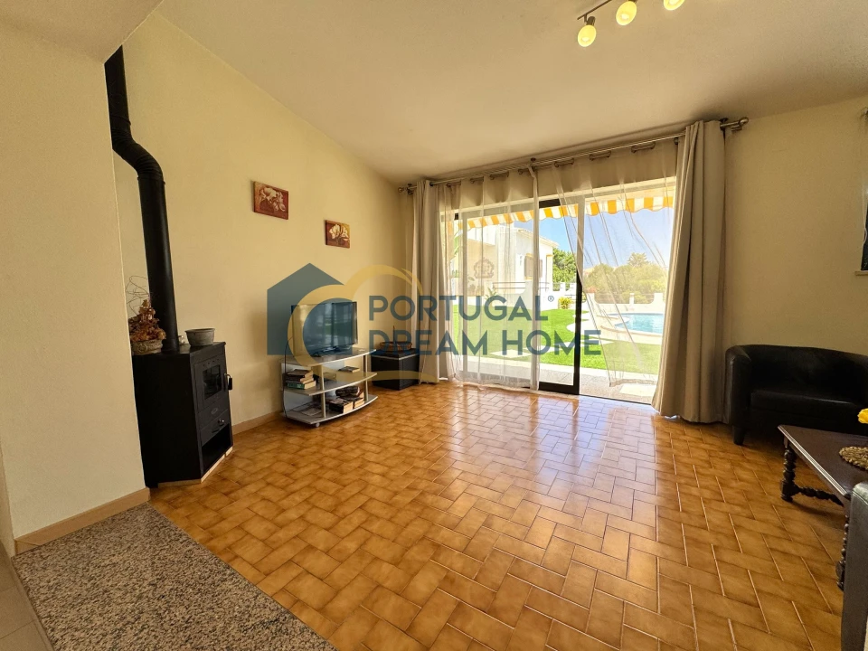 Moradia T5 para Venda em Ferreiras Foto 59