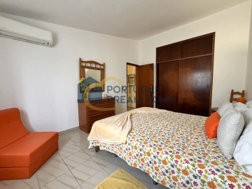 Moradia T5 para Venda em Ferreiras