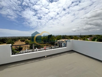 Moradia T5 para Venda em Ferreiras