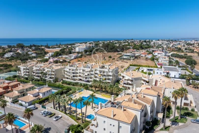 Apartamento T3 para Venda em Albufeira e Olhos de Água