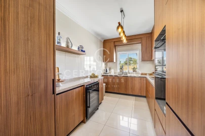 Apartamento T3 para Venda em Albufeira e Olhos de Água