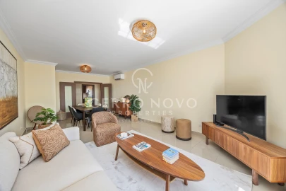 Apartamento T3 para Venda em Albufeira e Olhos de Água