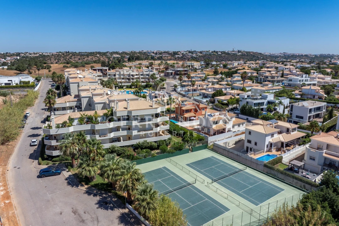 Apartamento T3 para Venda em Albufeira e Olhos de Água Foto 38