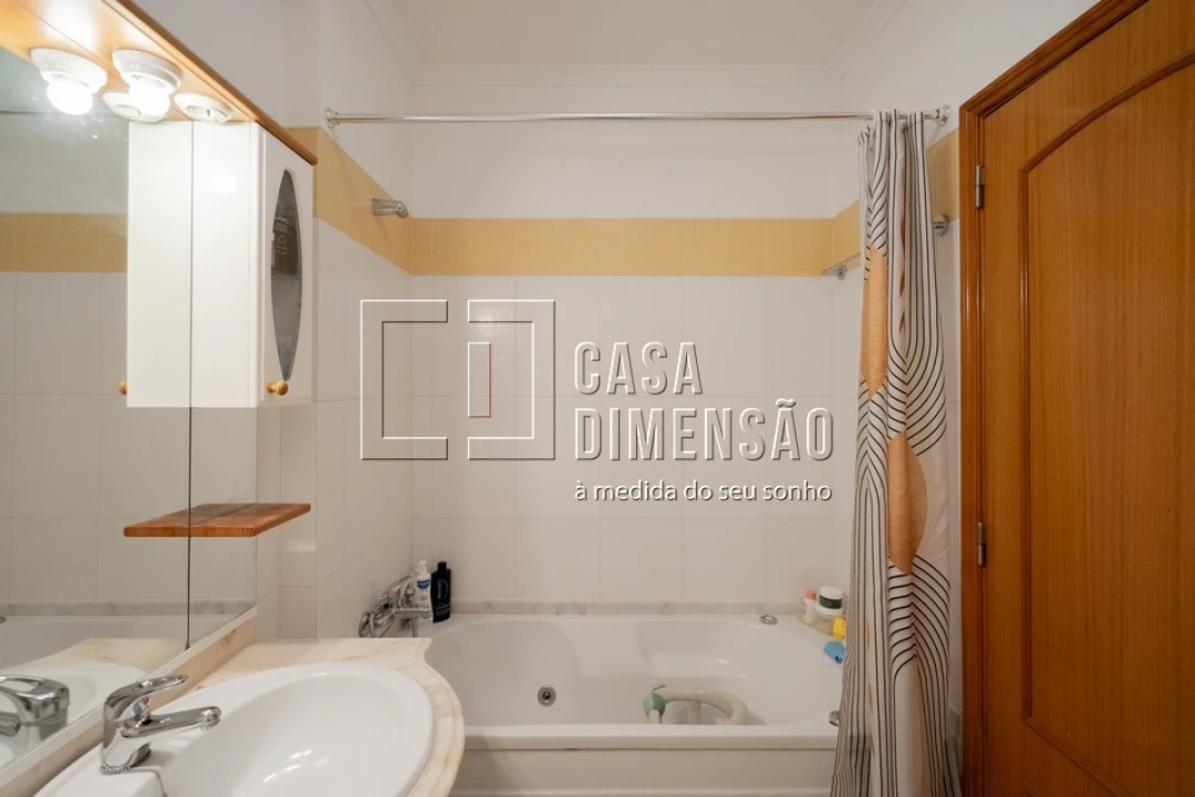 Apartamento T3 para Venda em Vila Franca de Xira Foto 36