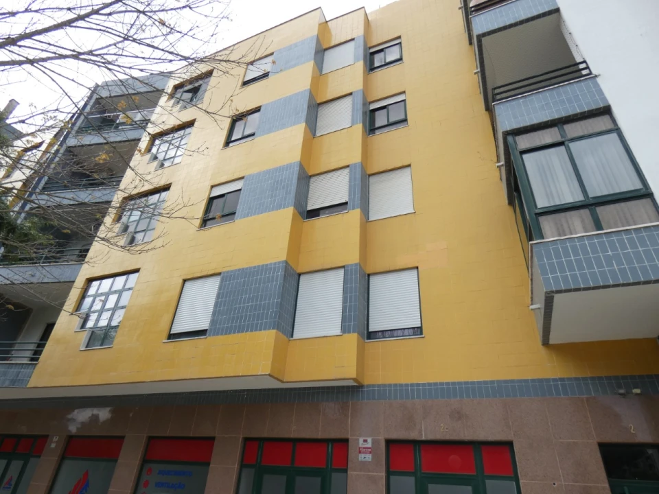 Apartamento T3 para Venda em Caparica e Trafaria Foto 1