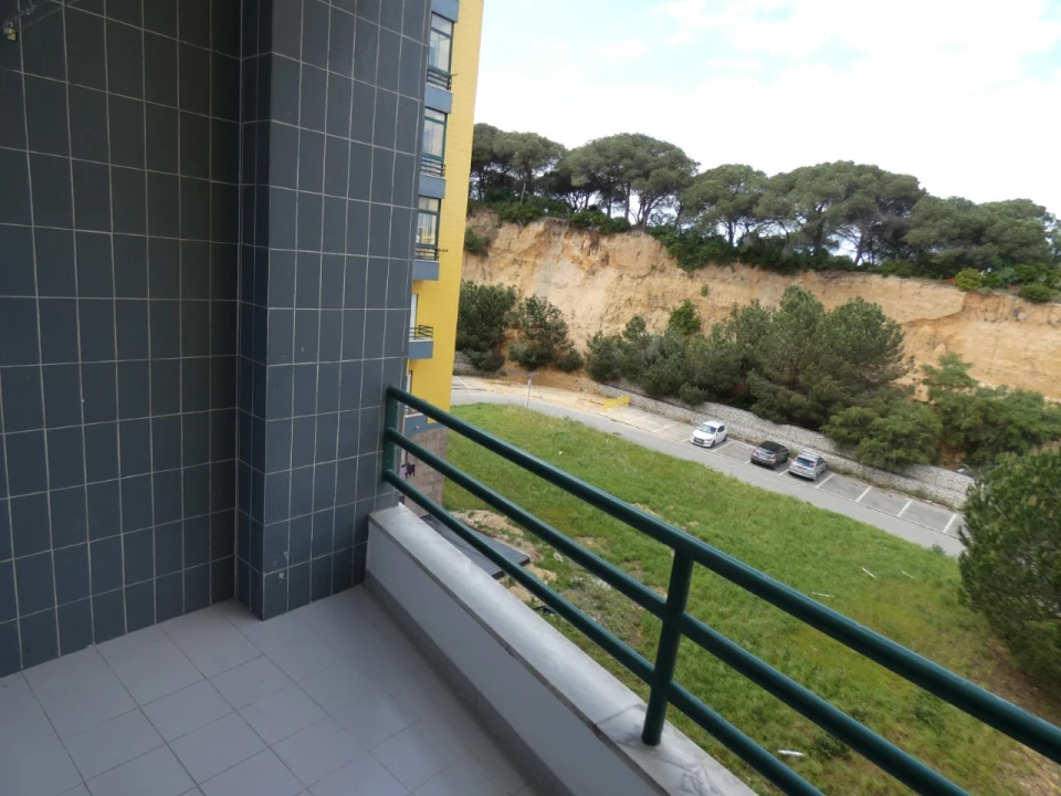 Apartamento T3 para Venda em Caparica e Trafaria Foto 7