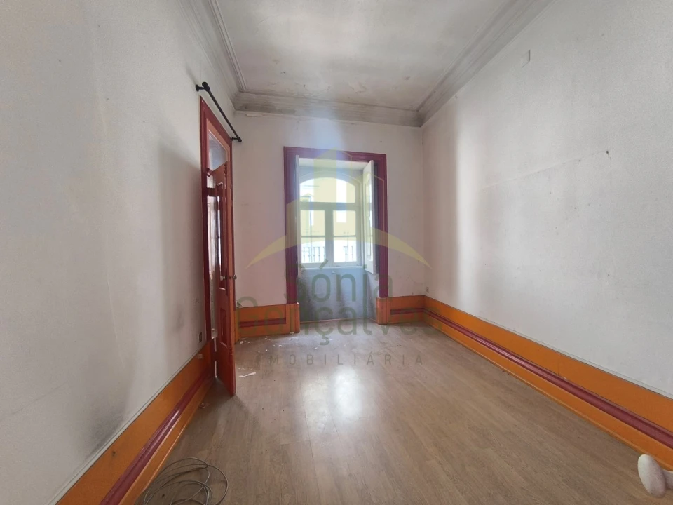 Prédio para Venda em Santa Maria Maior e Monserrate e Meadela Foto 9