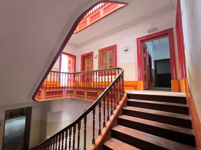 Prédio para Venda em Santa Maria Maior e Monserrate e Meadela Foto 4