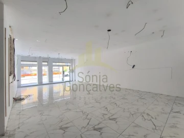 Loja para Arrendamento em Santa Maria Maior e Monserrate e Meadela