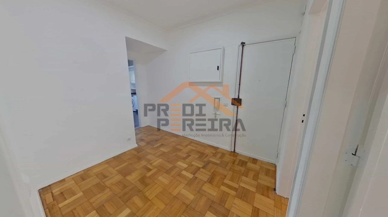 Apartamento T2 para Venda em Póvoa de Santa Iria e Forte da Casa Foto 12