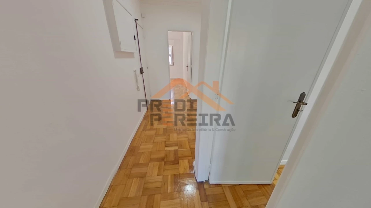 Apartamento T2 para Venda em Póvoa de Santa Iria e Forte da Casa Foto 22