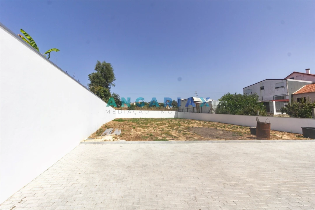 Moradia T4 para Venda em Milagres Foto 35