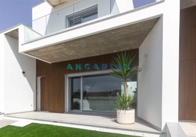 Moradia T4 para Venda em Milagres