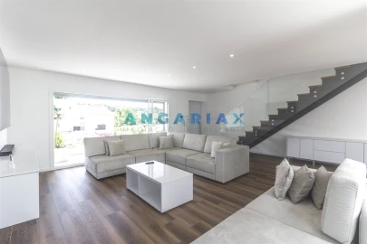Moradia T4 para Venda em Milagres