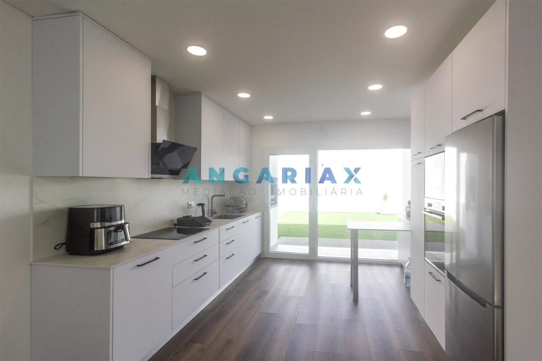 Moradia T4 para Venda em Milagres Foto 7