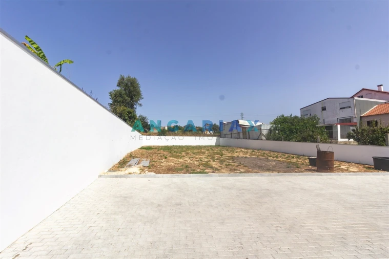 Moradia T4 para Venda em Milagres Foto 35